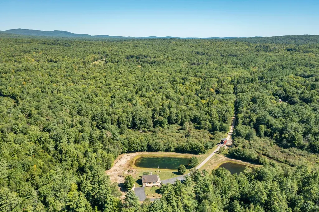 78 Old Tate Lane Middleton NH 03887