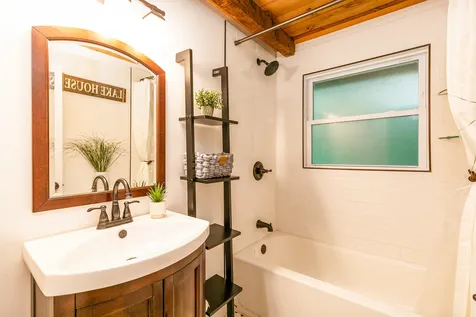 24 Alberg Road Tuftonboro NH 03816