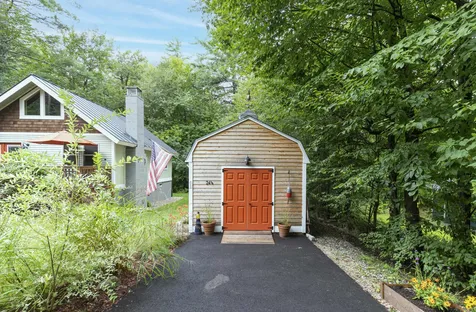 24 Alberg Road Tuftonboro NH 03816