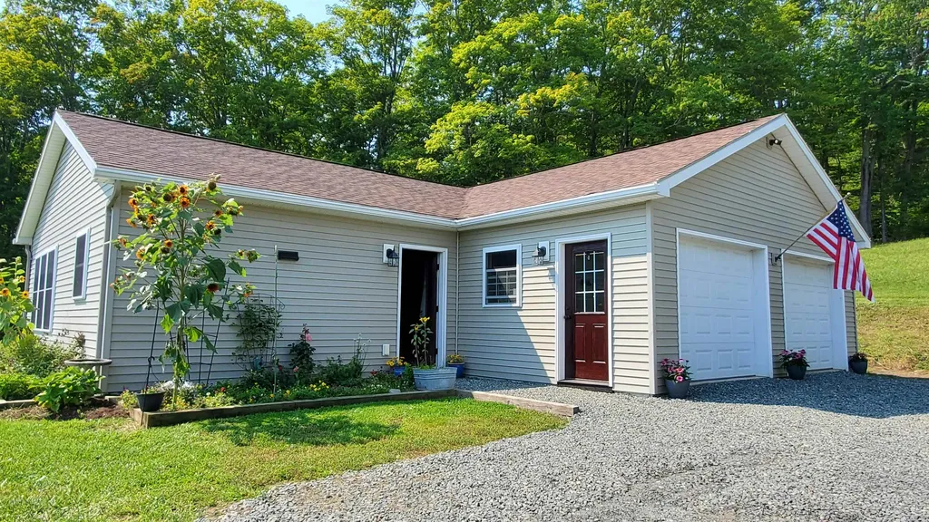 777 High Ridge Road Waterford VT 05819