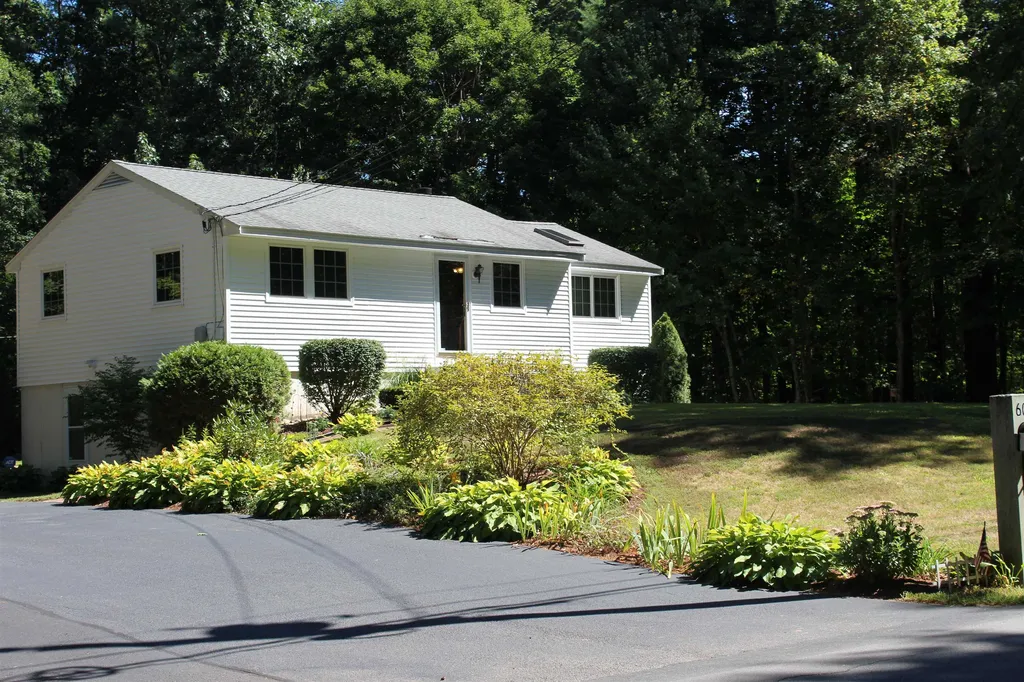 60 Kendall Pond Road Windham NH 03087