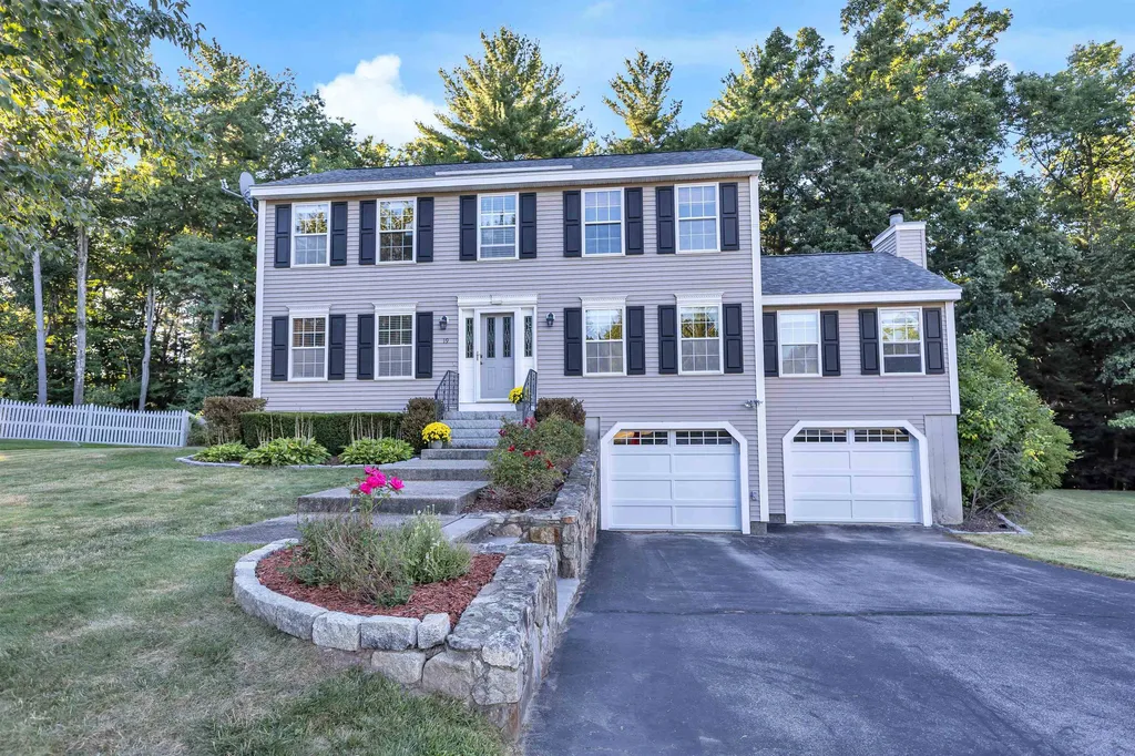 19 Scotchpine Lane Merrimack NH 03054
