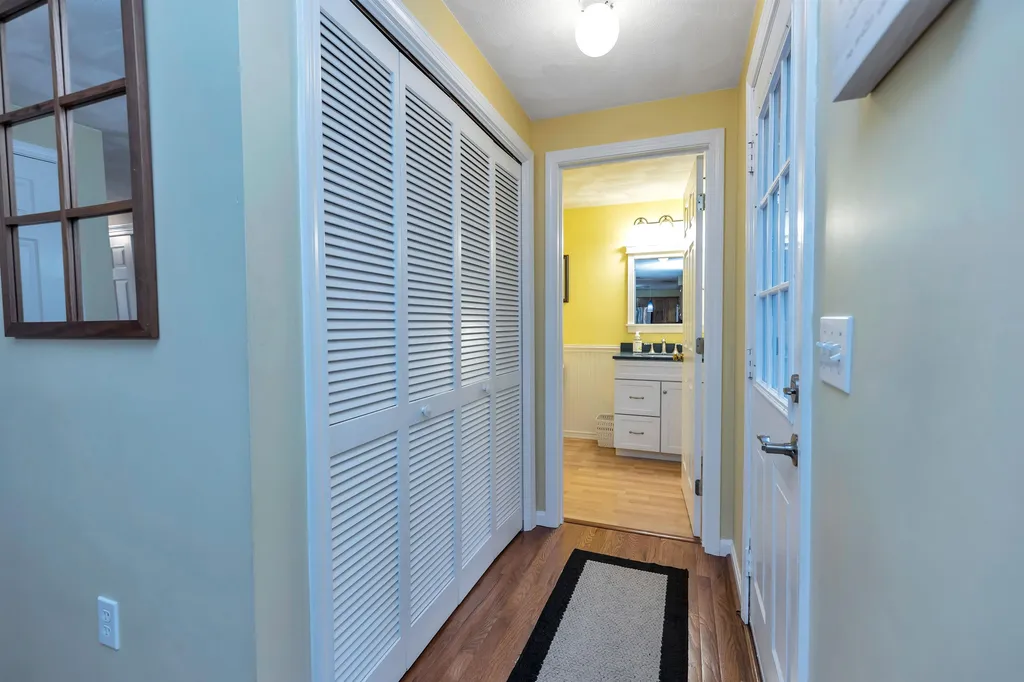 19 Scotchpine Lane Merrimack NH 03054