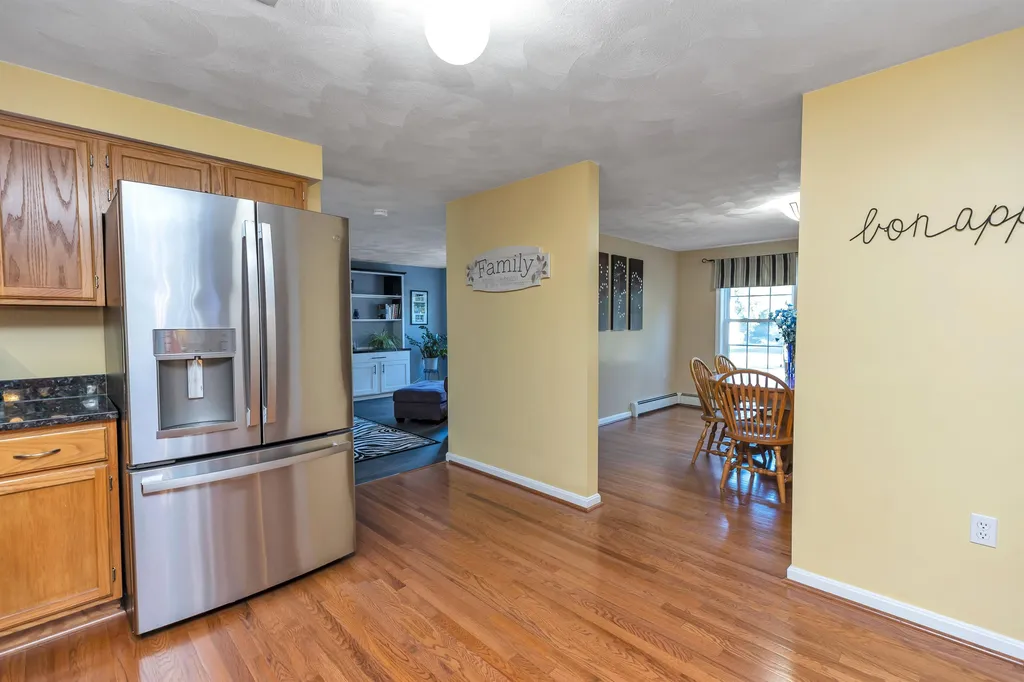 19 Scotchpine Lane Merrimack NH 03054