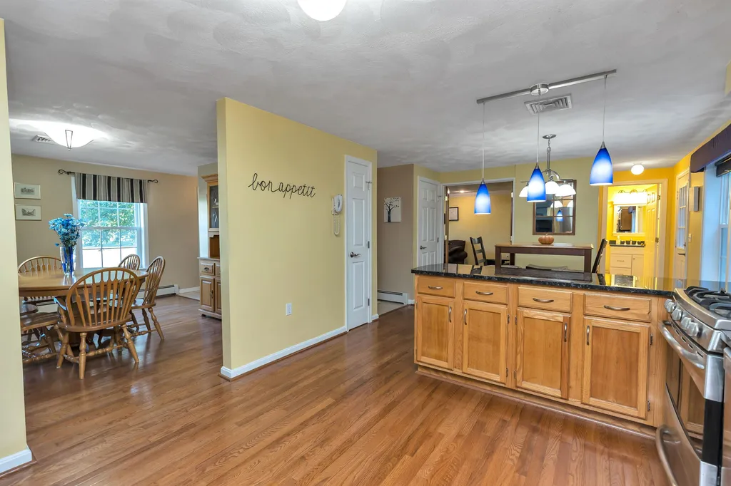 19 Scotchpine Lane Merrimack NH 03054