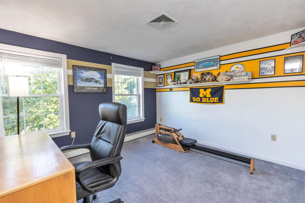 19 Scotchpine Lane Merrimack NH 03054