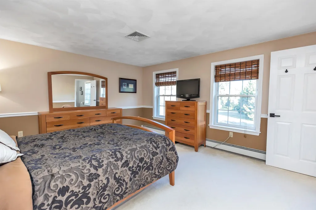 19 Scotchpine Lane Merrimack NH 03054
