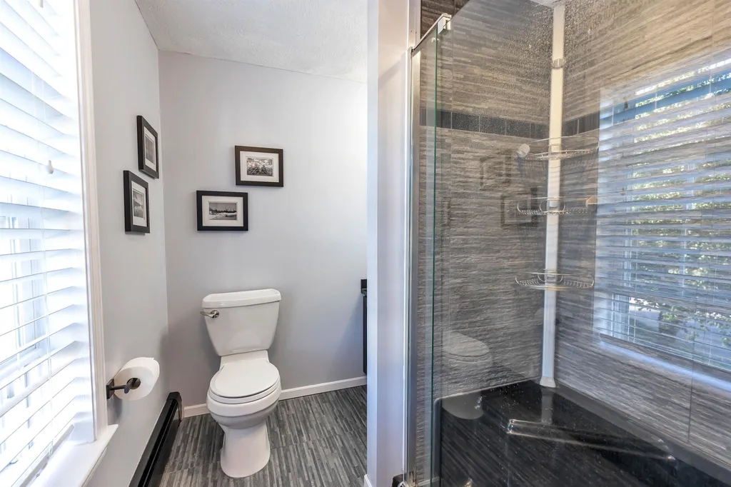 19 Scotchpine Lane Merrimack NH 03054
