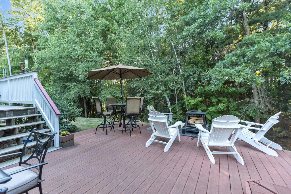 19 Scotchpine Lane Merrimack NH 03054