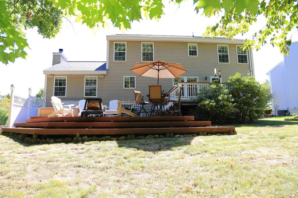 19 Scotchpine Lane Merrimack NH 03054