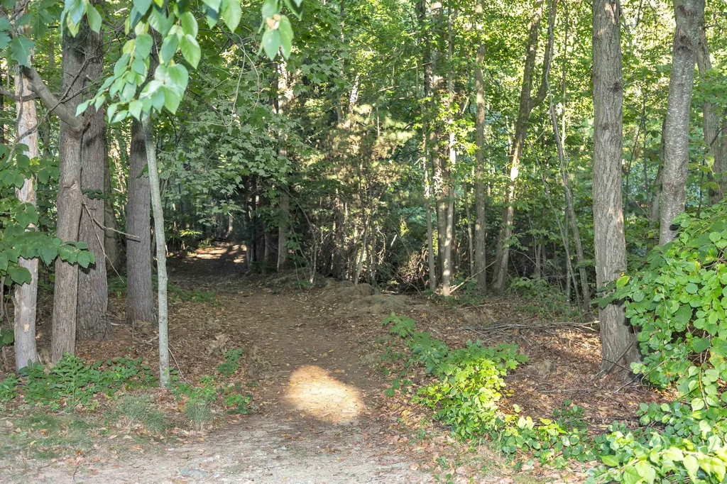 19 Scotchpine Lane Merrimack NH 03054