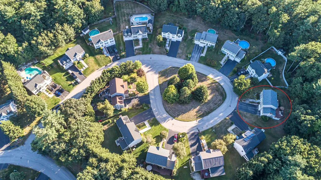 19 Scotchpine Lane Merrimack NH 03054