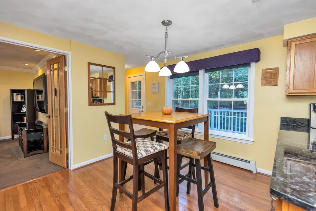 19 Scotchpine Lane Merrimack NH 03054