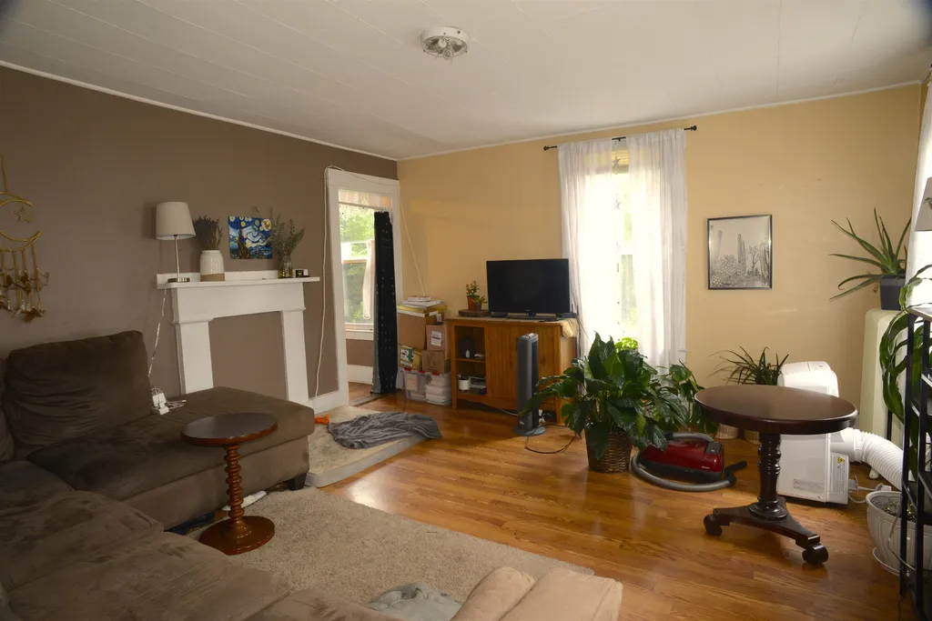 25 Hanson Street Dover NH 03820