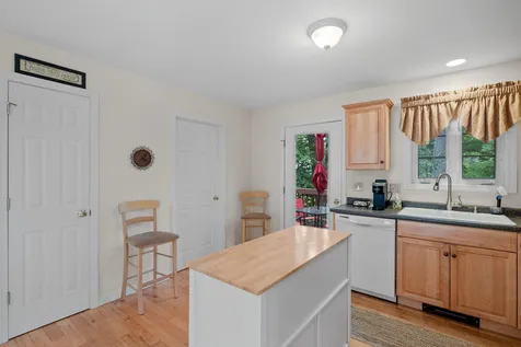 30-C Melissa Way Laconia NH 03246