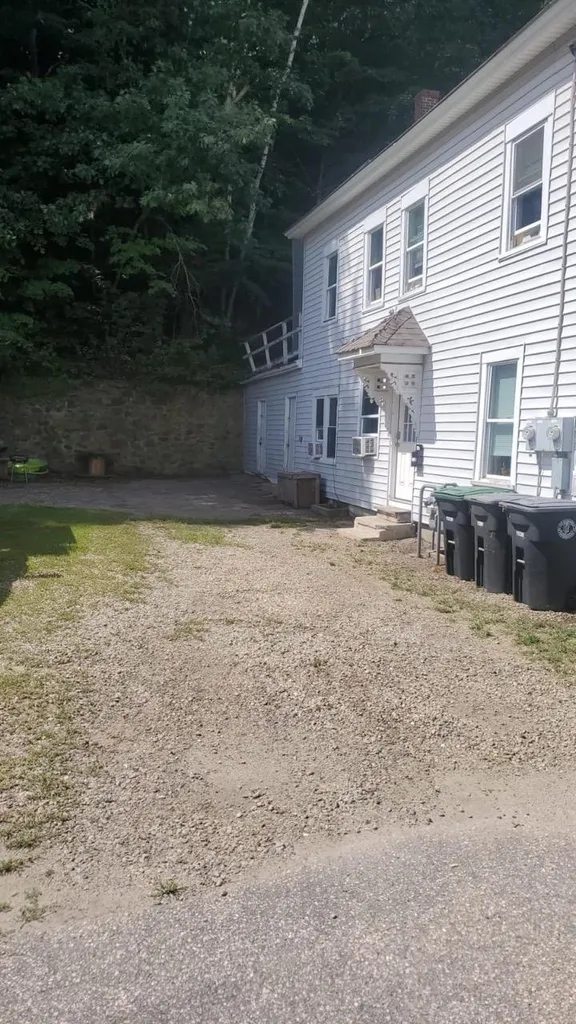 50 W Bow Street Franklin NH 03235