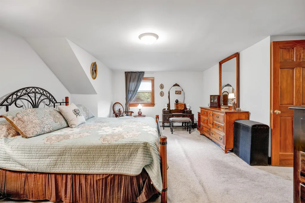 142 Rocky Lane Newbury VT 05081
