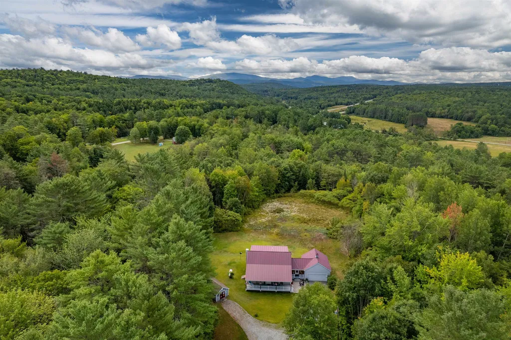 142 Rocky Lane Newbury VT 05081