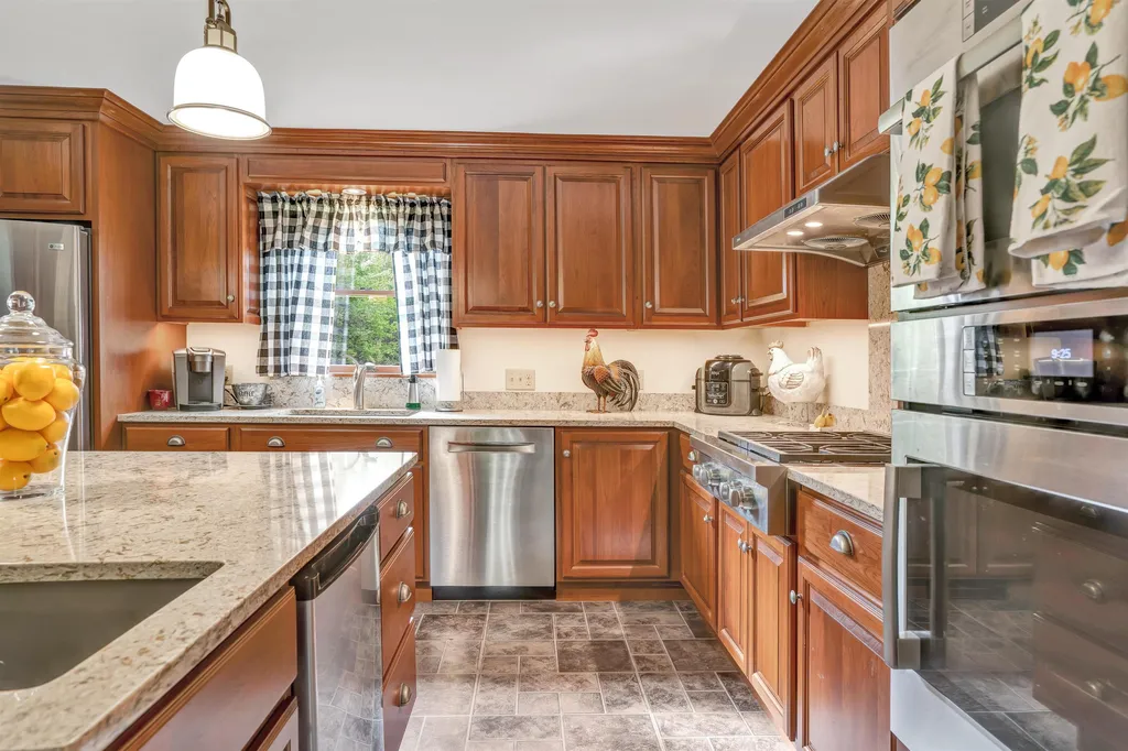 142 Rocky Lane Newbury VT 05081