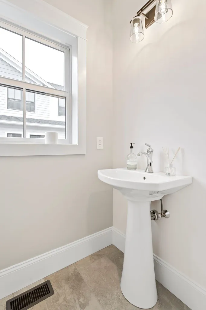 50 Cate Street Portsmouth NH 03801