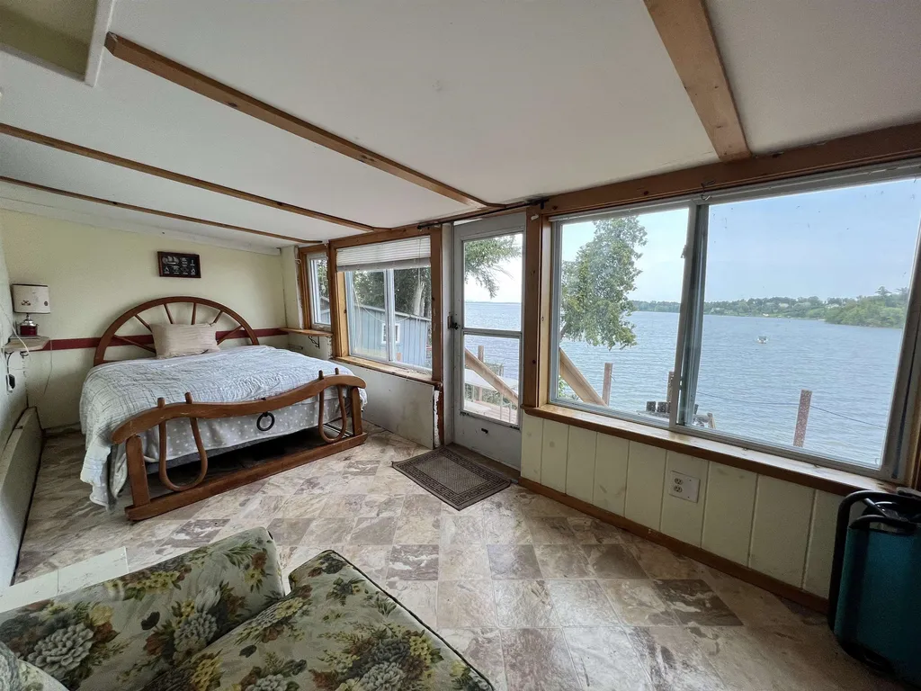 214 Way Lane Bridport VT 05734