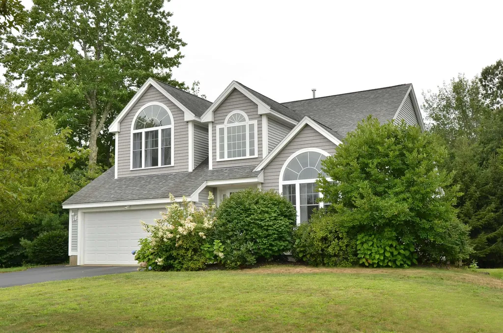 44 Emerald Lane Dover NH 03820