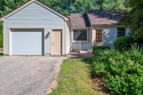 20 Magnolia Lane Laconia NH 03246