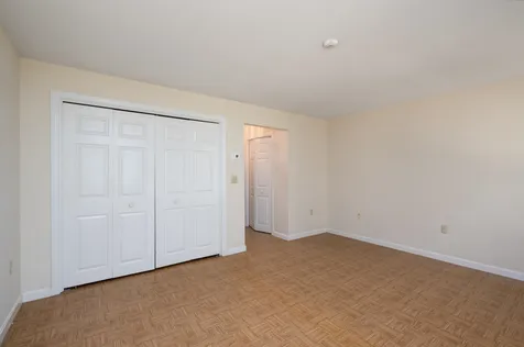 20 Magnolia Lane Laconia NH 03246