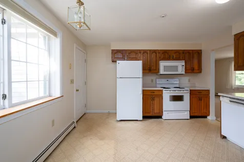 20 Magnolia Lane Laconia NH 03246
