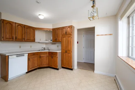 20 Magnolia Lane Laconia NH 03246