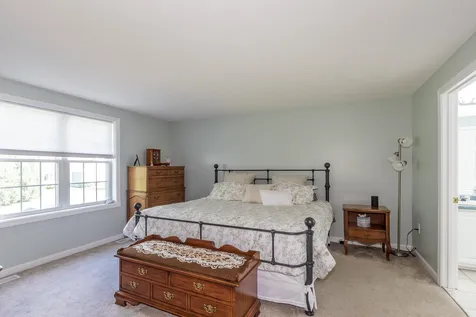 2 Thresher Road Nashua NH 03063