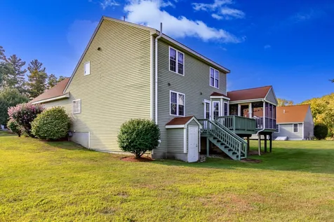 2 Thresher Road Nashua NH 03063