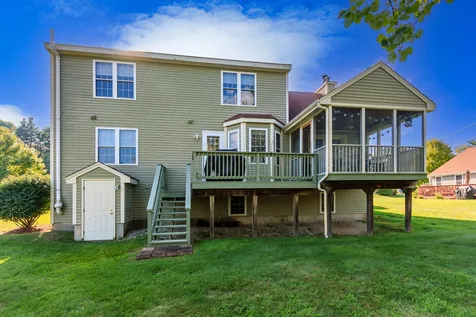 2 Thresher Road Nashua NH 03063