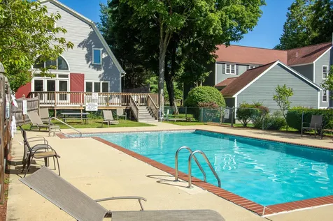 2 Thresher Road Nashua NH 03063