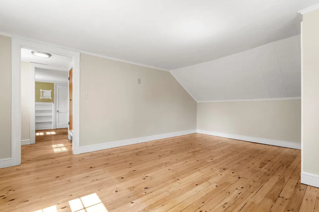 8 Pennichuck Street Nashua NH 03064