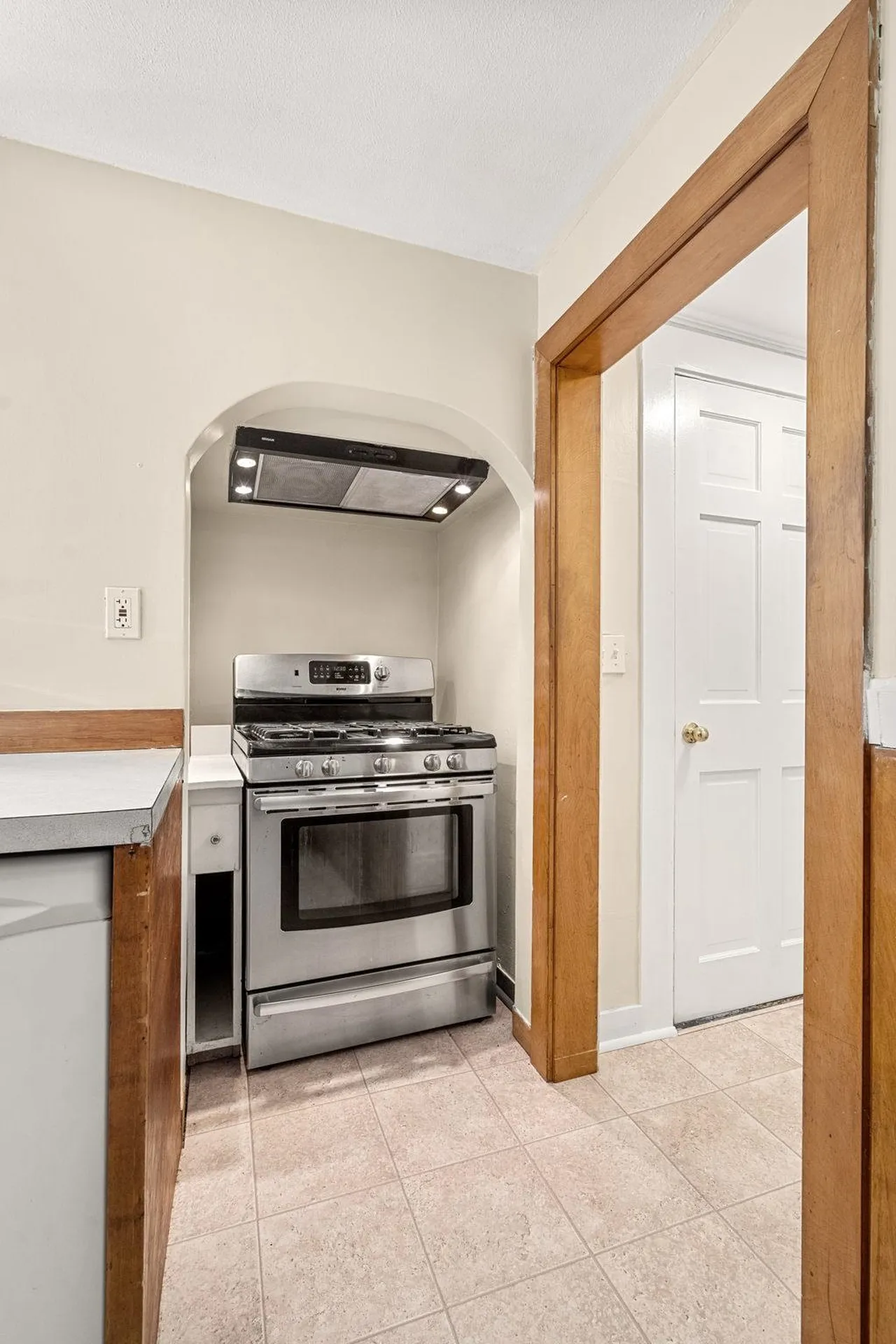 8 Pennichuck Street Nashua NH 03064