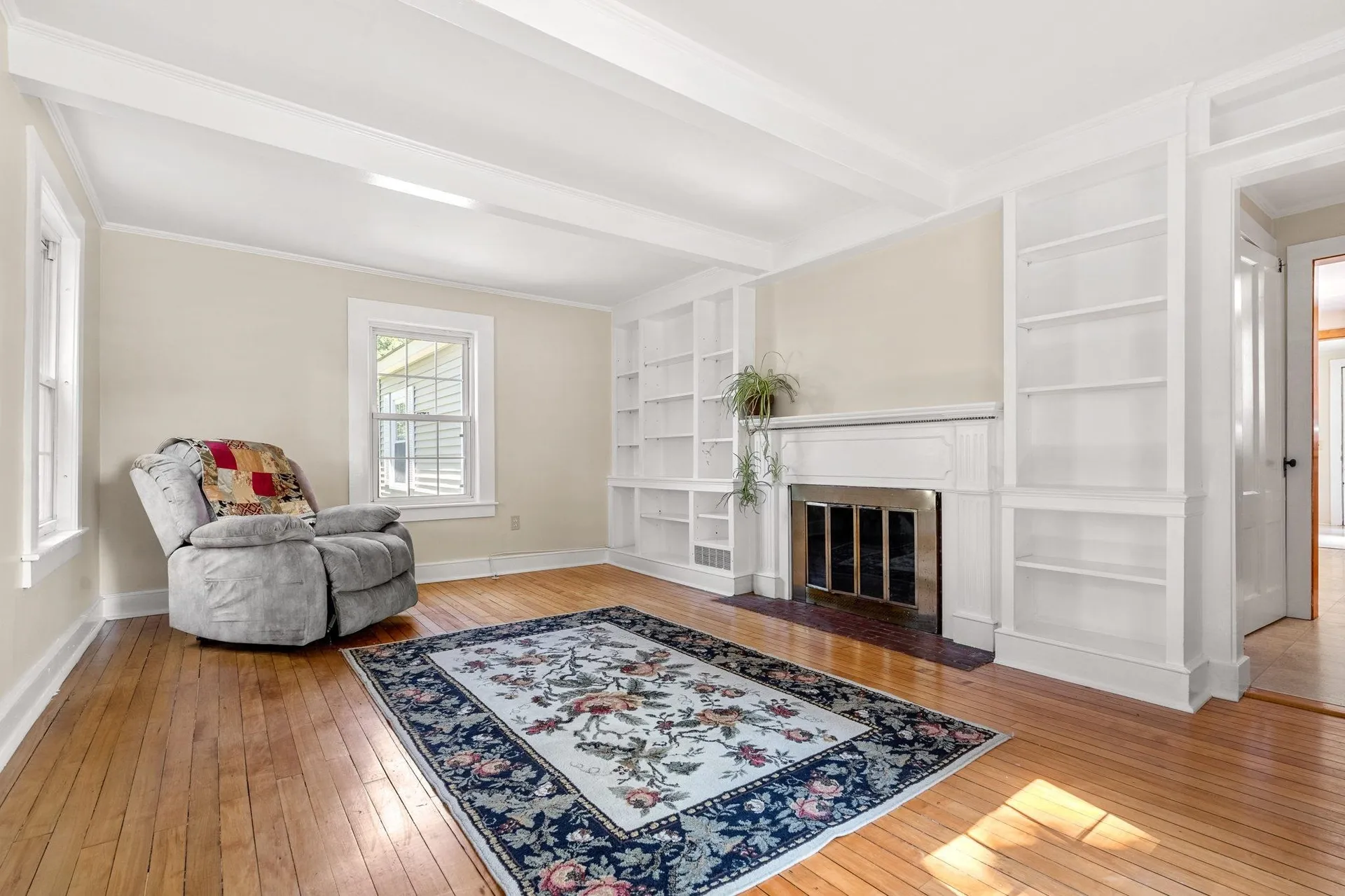 8 Pennichuck Street Nashua NH 03064