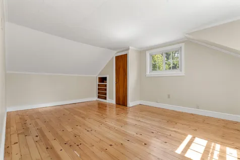 8 Pennichuck Street Nashua NH 03064