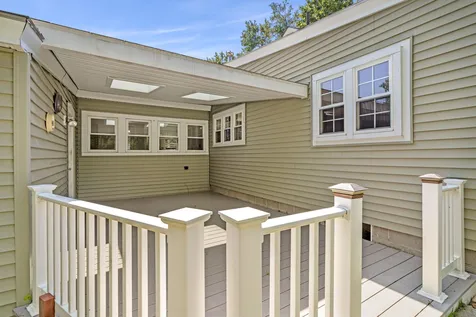 8 Pennichuck Street Nashua NH 03064