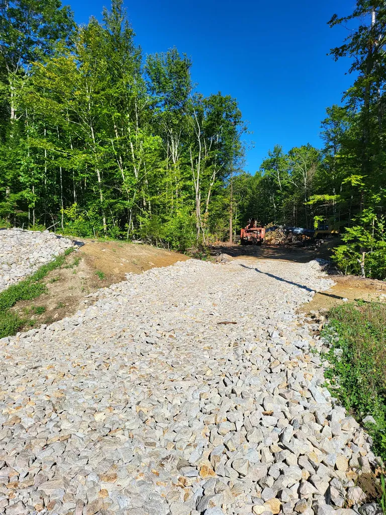 17 Mccarron Road Deerfield NH 03037