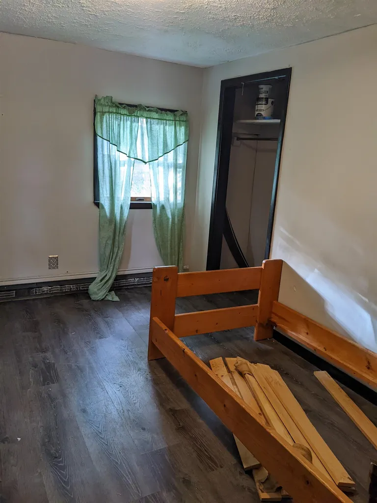 671 Western Avenue Berlin NH 03570-1026