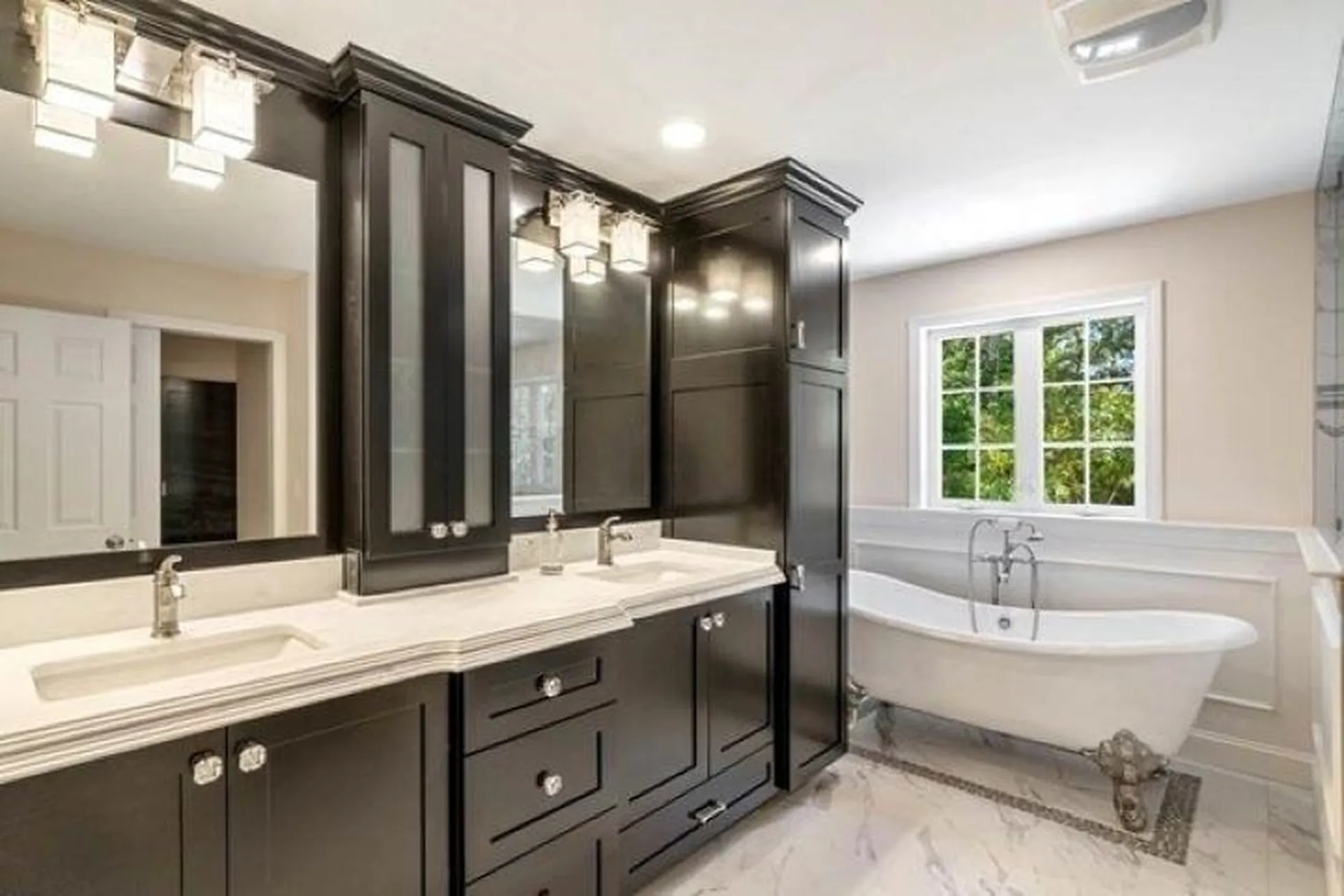 18 Mulberry Lane Pelham NH 03076