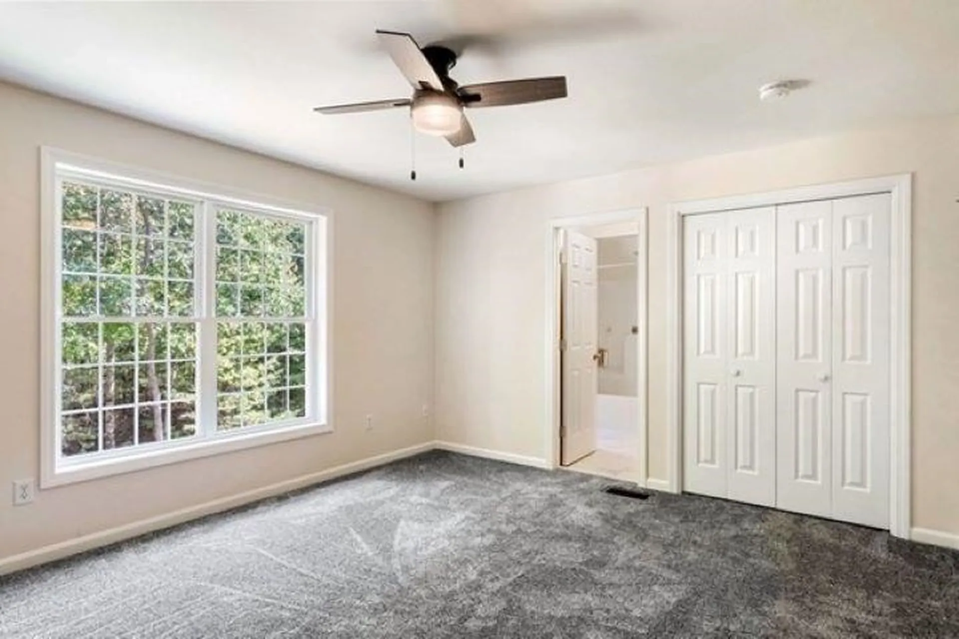 18 Mulberry Lane Pelham NH 03076