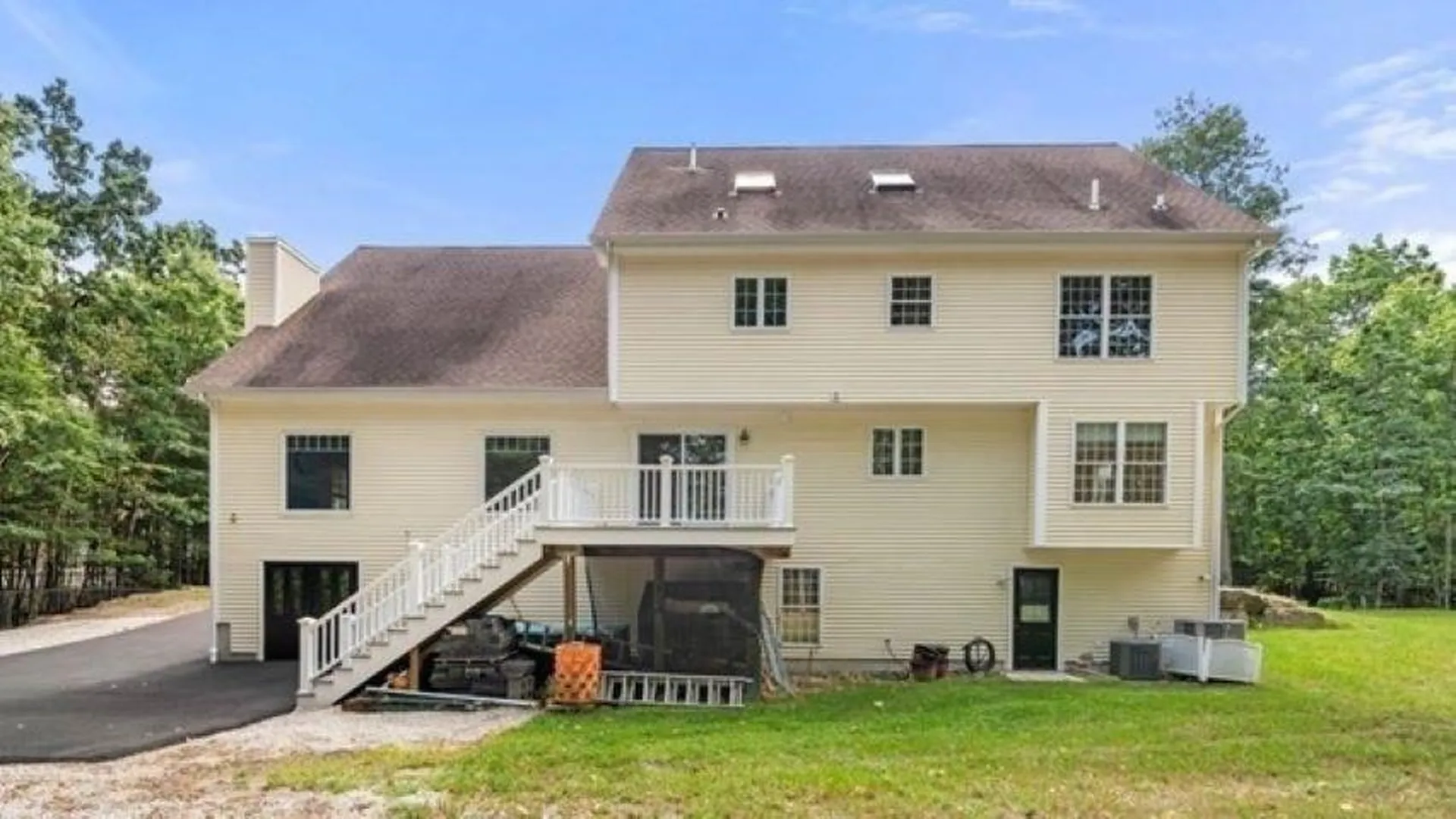 18 Mulberry Lane Pelham NH 03076
