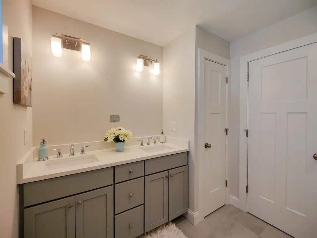 14 Sage Drive Hampton NH 03842