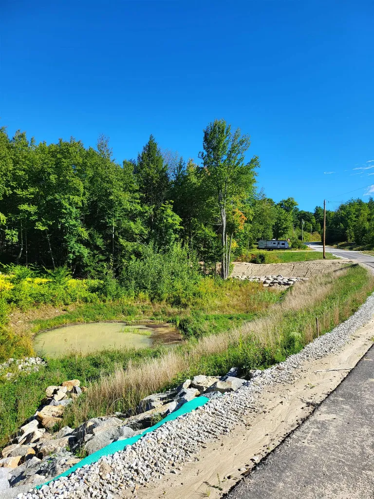 13 Mccarron Road Deerfield NH 03037