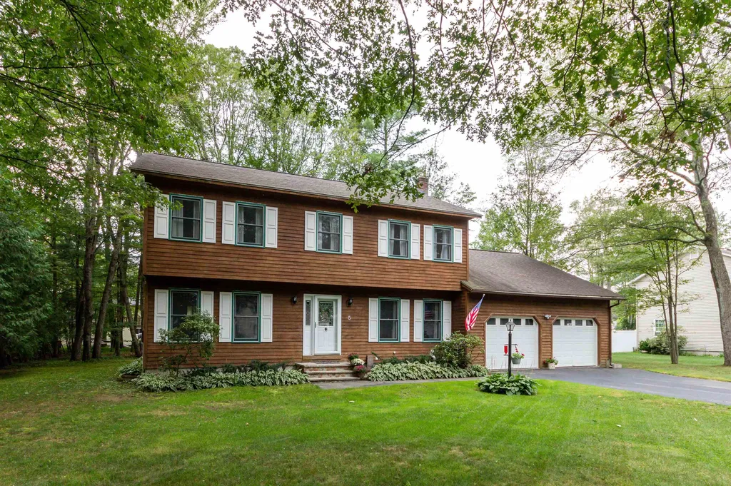 5 Hillside Circle Essex VT 05452