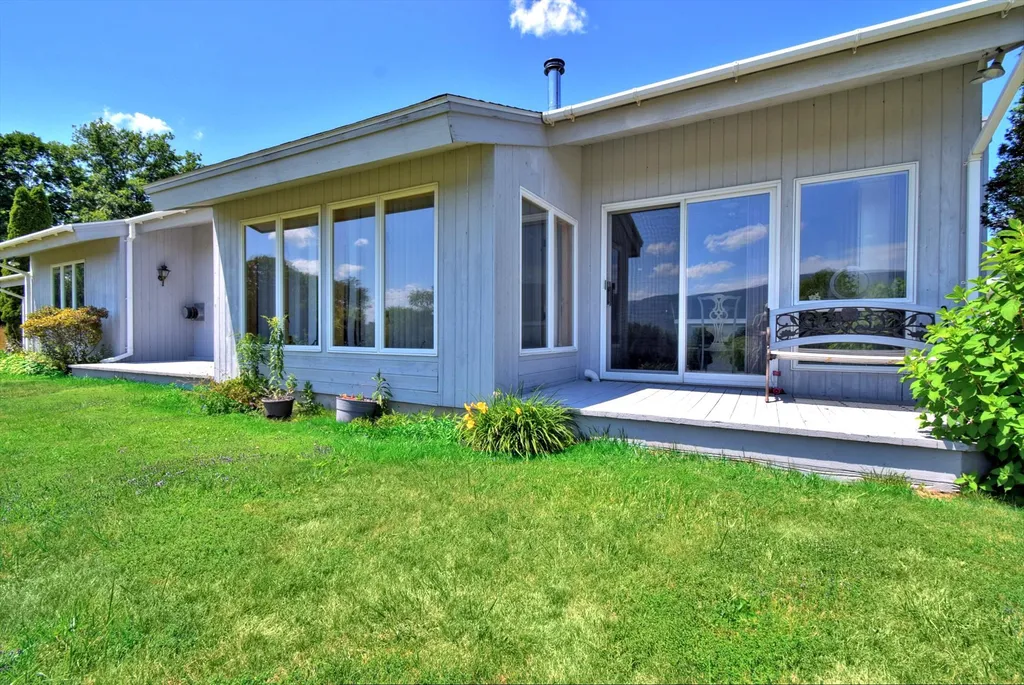 329 Canterbury Road Manchester VT 05255