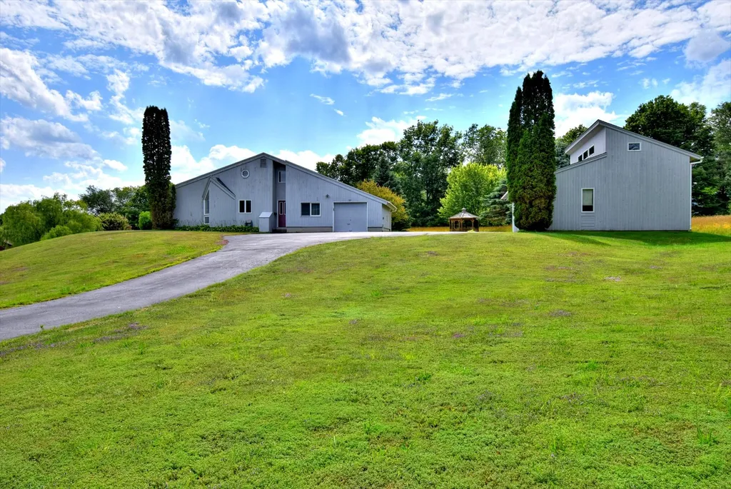 329 Canterbury Road Manchester VT 05255