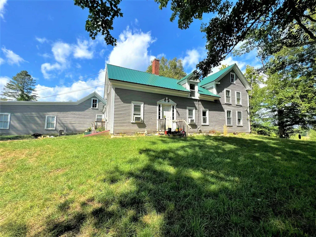 15 Evans Road Rochester NH 03867